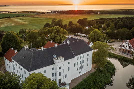 Firmatur til Dragsholm Slot i Danmark med Balslev