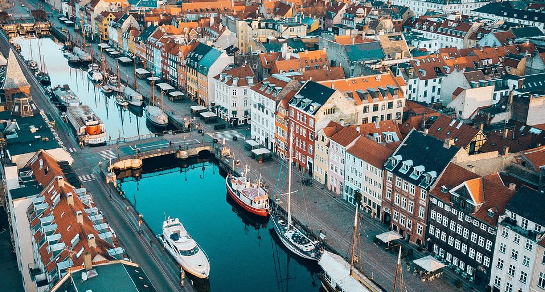 Julebord i København, Praha og Gdansk - Balslev