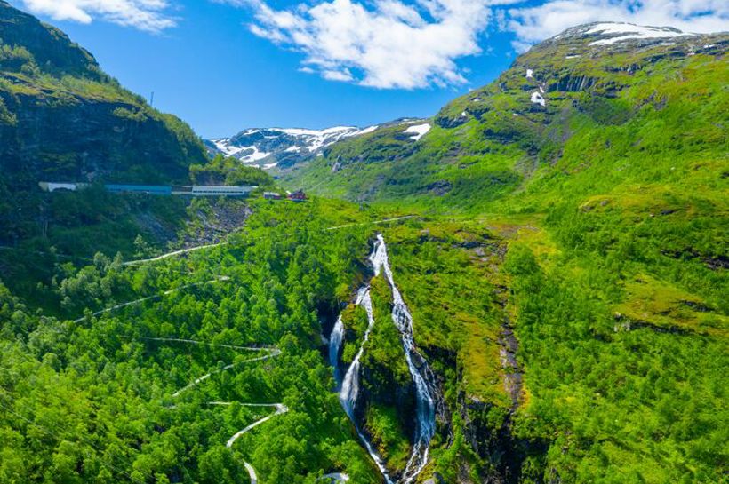 Myrdalskleivane Rallarvegen Vatnahalsen Flåmsdalen Valley Vidar Moløkken Visit Norway